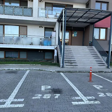 Alex Mnl Lux Free Parking D12 *