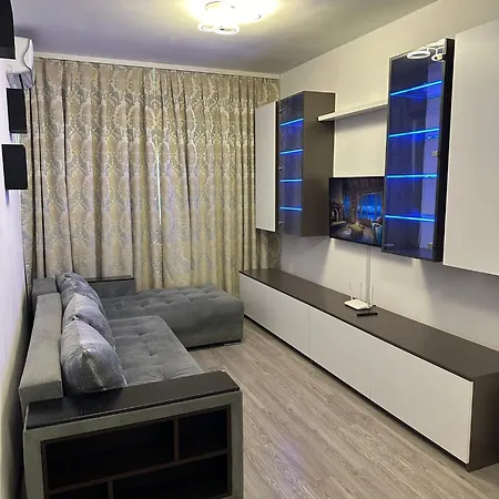 Alex Mnl Lux Free Parking D12