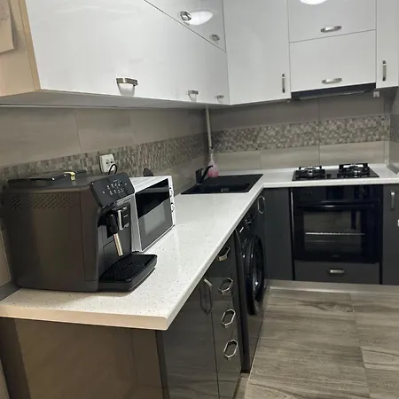 Alex Mnl Lux Free Parking D12 *