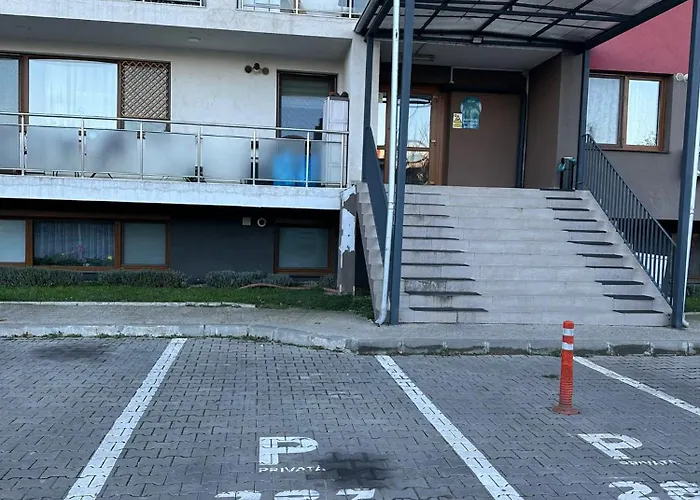 Alex Mnl Lux Free Parking D12 *